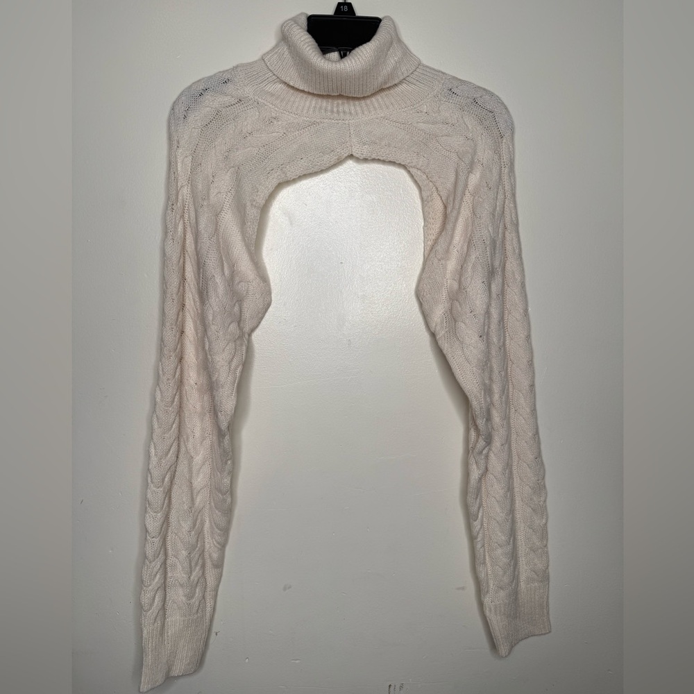 SHEIN Cream Cable-Knit Cropped Shrug with Turtleneck